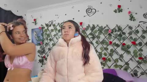 Snapshot of vip_thedivas chatting on January 4, 11:33 am The divas online show from January 4, 11:33 am