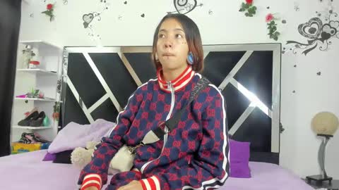 Snapshot of vip_thedivas chatting on February 12, 12:01 pm The divas online show from February 12, 12:01 pm