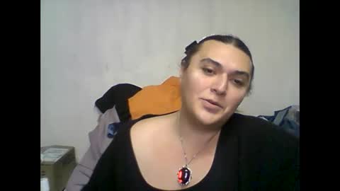 Snapshot of virgorian_enigma chatting on December 12, 12:38 am priscilla online show from December 12, 12:38 am