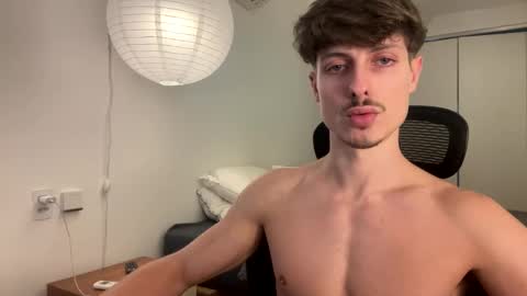 vitoraugustoxxx online show from November 18, 8:24 pm