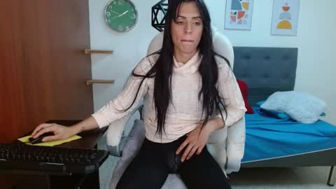 VITTORIA  online show from February 9, 1:14 pm