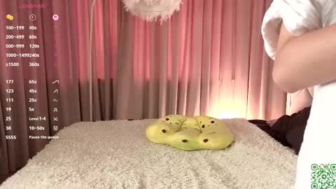 You like my friends can call me LUNA  This is my first day here online show from November 5, 7:30 am