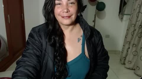 vivian_milf_paint online show from October 16, 2:56 am