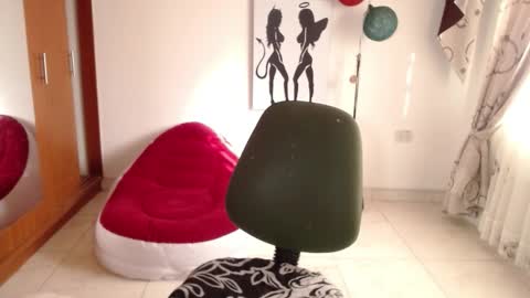 vivian_milf_paint online show from November 9, 12:03 pm