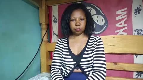 viviane0812 online show from March 1, 3:49 pm