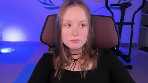 Snapshot of vivienleeigh chatting on December 14, 7:36 pm Vivien online show from December 14, 7:36 pm