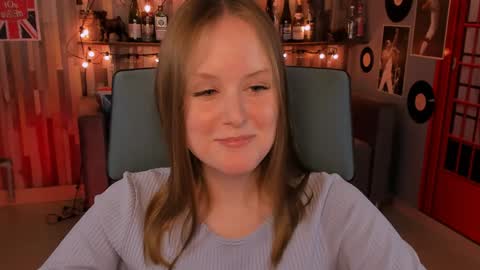 Snapshot of vivienleeigh chatting on December 24, 4:40 pm Vivien online show from December 24, 4:40 pm