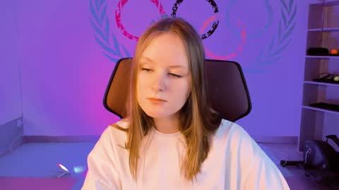 Snapshot of vivienleeigh chatting on December 25, 4:11 pm Vivien online show from December 25, 4:11 pm