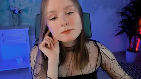 Snapshot of vivienleeigh chatting on February 11, 4:13 pm Vivien online show from February 11, 4:13 pm