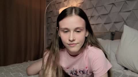 vixcx_ online show from September 20, 4:52 pm