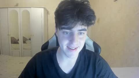 Snapshot of vlad1605 chatting on October 20, 1:11 pm Martin online show from October 20, 1:11 pm