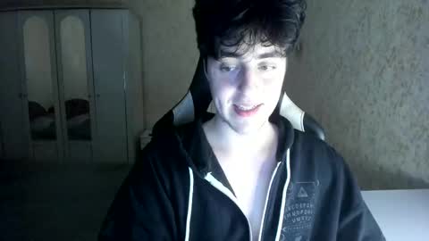 Snapshot of vlad1605 chatting on November 16, 2:22 pm Martin online show from November 16, 2:22 pm