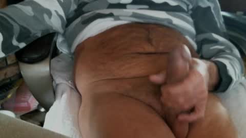 Snapshot of vnpg92 chatting on February 18, 6:37 pm vnpg92 online show from February 18, 6:37 pm