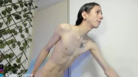 Snapshot of vodkadelulo_ chatting on October 1, 3:51 pm vodkadelulo online show from October 1, 3:51 pm