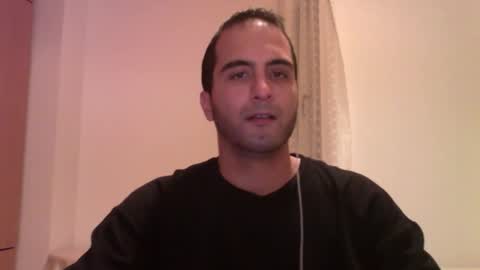 Snapshot of volve5 chatting on December 3, 7:22 pm volve5 online show from December 3, 7:22 pm