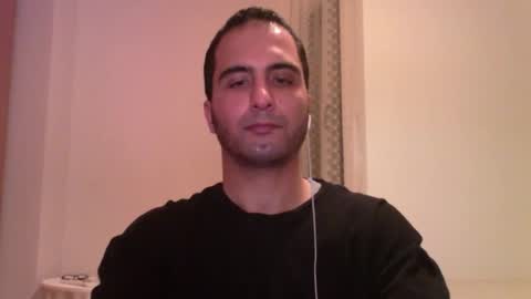 Snapshot of volve5 chatting on February 25, 12:36 am volve5 online show from February 25, 12:36 am