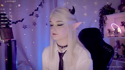 vronnier online show from November 20, 11:32 am