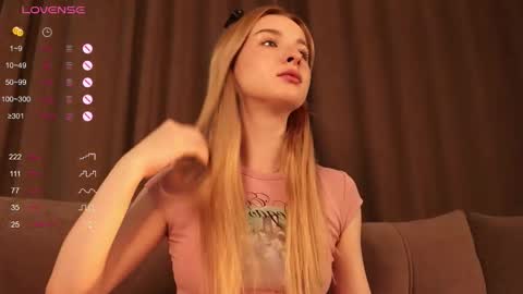 Nana online show from November 15, 4:43 am