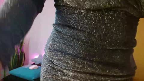 Snapshot of w_kittycat chatting on January 30, 5:49 pm kitty SUPORT ME AND MY BABY SINGLE MOMY online show from January 30, 5:49 pm