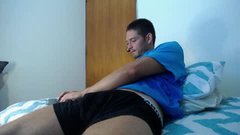 Snapshot of walnniel_concordia chatting on December 18, 5:37 am walnniel_concordia online show from December 18, 5:37 am