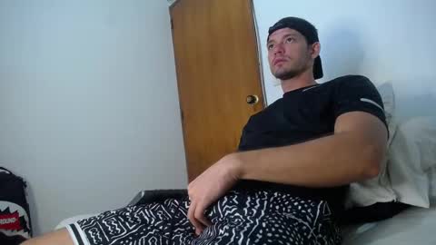 Snapshot of walnniel_concordia chatting on March 11, 4:43 am walnniel_concordia online show from March 11, 4:43 am