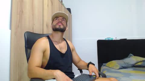 WALTER BROWN  online show from November 8, 3:56 pm