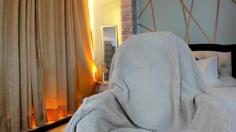 Snapshot of wanda_walton chatting on January 8, 11:09 pm Wanda online show from January 8, 11:09 pm