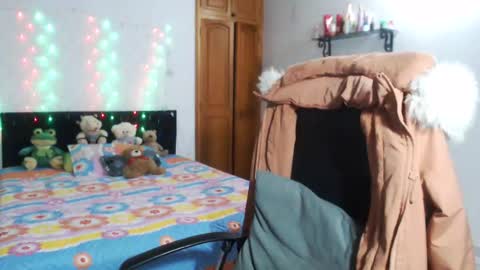 warrior_xena online show from February 12, 7:13 pm