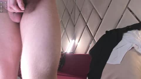 Snapshot of waynemiller_ chatting on February 20, 7:55 am Wayne online show from February 20, 7:55 am