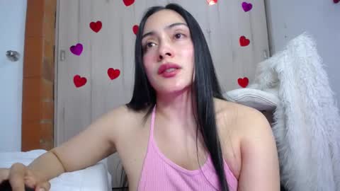 Snapshot of we_we77 chatting on March 9, 8:42 pm we_we77 online show from March 9, 8:42 pm