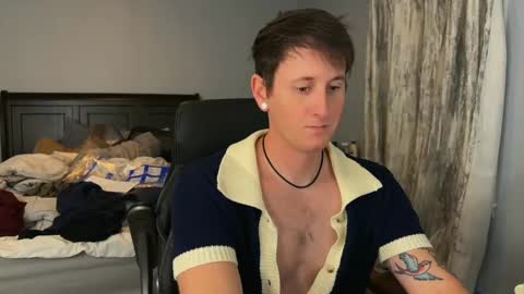 Snapshot of webslingxxxx chatting on December 17, 11:59 pm webslingxxxx online show from December 17, 11:59 pm