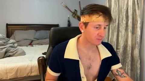 Snapshot of webslingxxxx chatting on January 25, 12:27 am webslingxxxx online show from January 25, 12:27 am