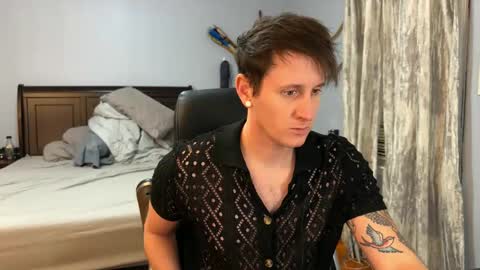 Snapshot of webslingxxxx chatting on February 16, 12:19 am webslingxxxx online show from February 16, 12:19 am