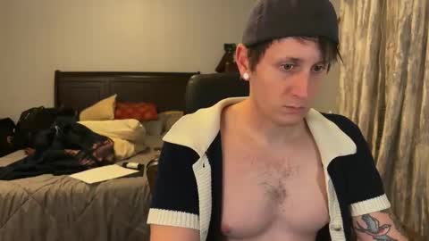 Snapshot of webslingxxxx chatting on November 30, 12:58 am webslingxxxx online show from November 30, 12:58 am