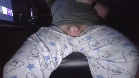 Snapshot of weehornyginger chatting on November 17, 9:09 pm Horny ginger online show from November 17, 9:09 pm