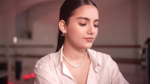 LANA online show from November 8, 2:28 pm