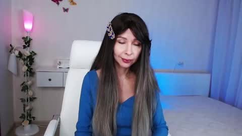 Snapshot of wendifoster chatting on December 10, 8:16 pm Wendi Foster online show from December 10, 8:16 pm