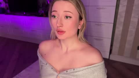 Daisy    online show from February 3, 5:14 pm