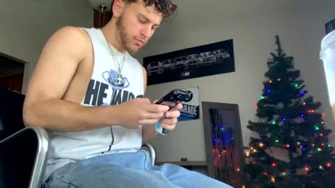 Snapshot of wentbrokeonstrippers chatting on December 30, 4:51 pm Topjitt online show from December 30, 4:51 pm