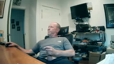 weseeyouwatching online show from October 26, 7:42 pm