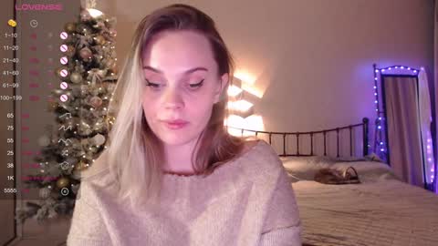 Lana online show from December 13, 2:16 pm