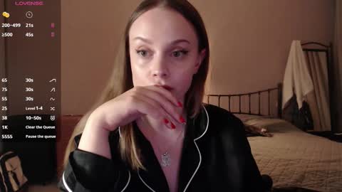 Lana online show from September 13, 5:35 pm