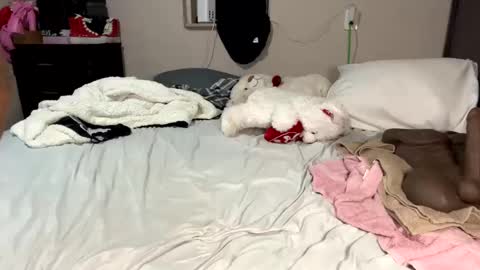 Snapshot of wetcreamerr chatting on January 12, 12:33 pm SheSquirts online show from January 12, 12:33 pm