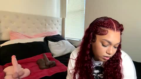 Snapshot of wetcreamerr chatting on December 13, 9:42 pm SheSquirts online show from December 13, 9:42 pm