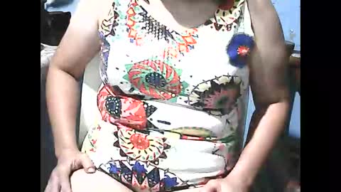 Snapshot of wethornypussy4u chatting on September 23, 5:43 am wethornypussy4u online show from September 23, 5:43 am