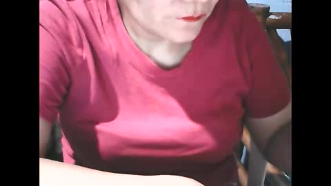 Snapshot of wethornypussy4u chatting on November 4, 9:08 am wethornypussy4u online show from November 4, 9:08 am