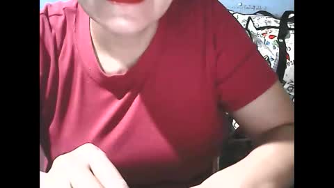 Snapshot of wethornypussy4u chatting on November 15, 5:42 pm wethornypussy4u online show from November 15, 5:42 pm