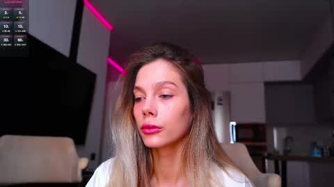 Kate  online show from November 25, 7:52 am