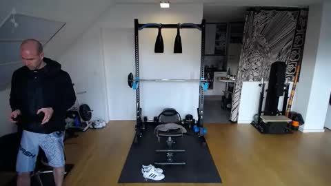 whiterabbit_86 online show from December 4, 11:41 am