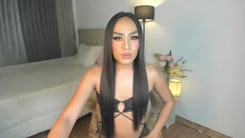 Arra Brown online show from October 23, 9:57 pm